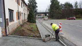 Chodník - obec Kelčice