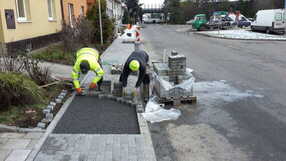 Chodník - obec Kelčice